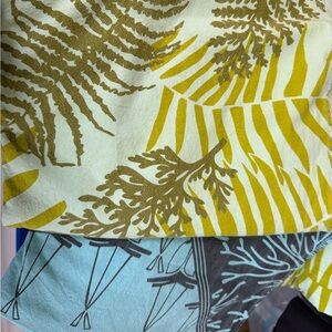 Kealopiko Table Cloth and Napkin Sets